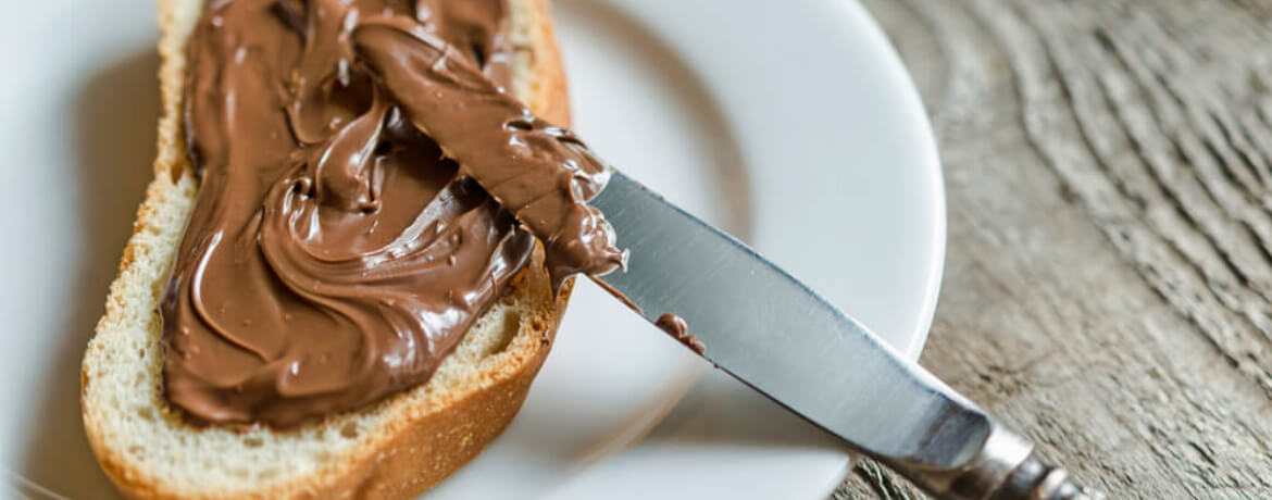 Brot mit Butter und Nuss-Nougat-Creme für 4 Personen von lidl-kochen.de