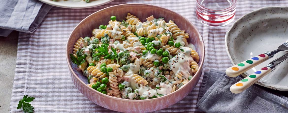 Klassischer Nudelsalat mit Fleischwurst und Erbsen für 4 Personen von lidl-kochen.de