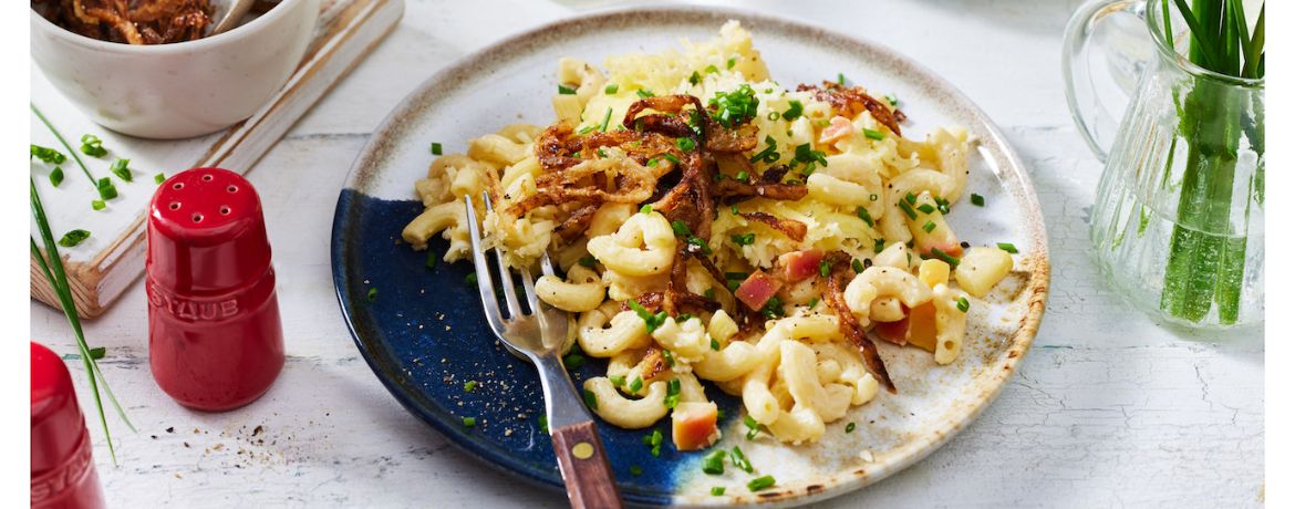 Vegane Alpen-Makkaroni mit Röstzwiebeln für 4 Personen von lidl-kochen.de