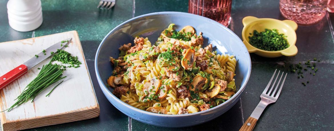 Pasta mit cremiger Pilz-Hackfleisch-Soße für 4 Personen von lidl-kochen.de