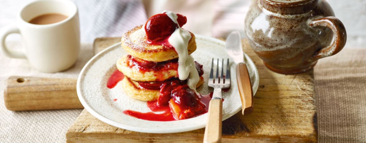 Buttermilch Pancakes mit Pflaumenkompott für 4 Personen von lidl-kochen.de