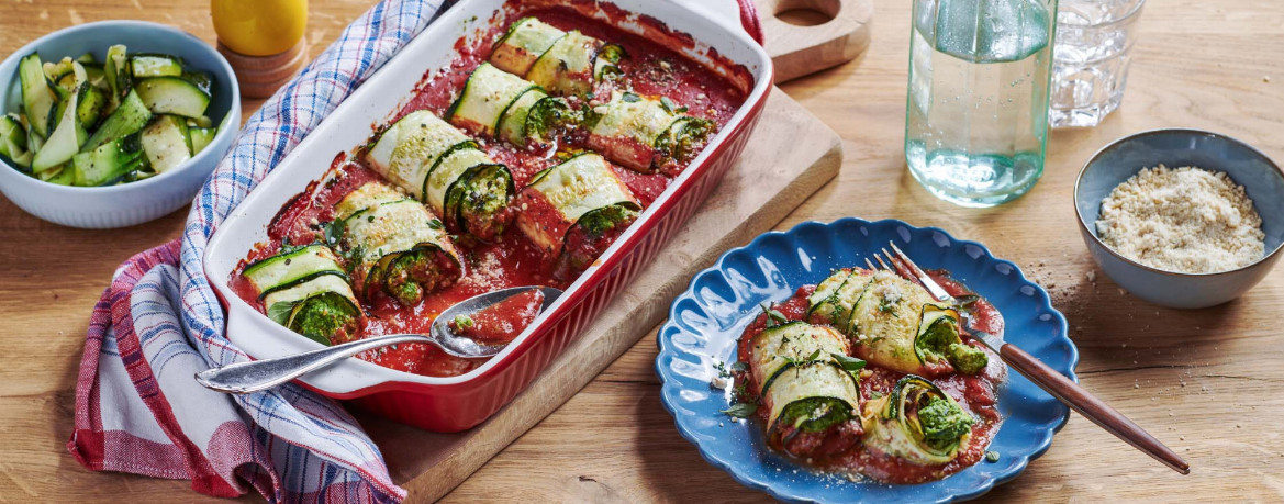 Vegane Zucchini-Cannelloni mit Tofu-Spinat-Creme und Zucchinisalat für 4 Personen von lidl-kochen.de