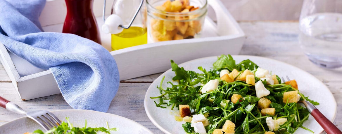 Schnell Einfach Rucolasalat Mit Ziegenkase Und Croutons Lidl Kochen