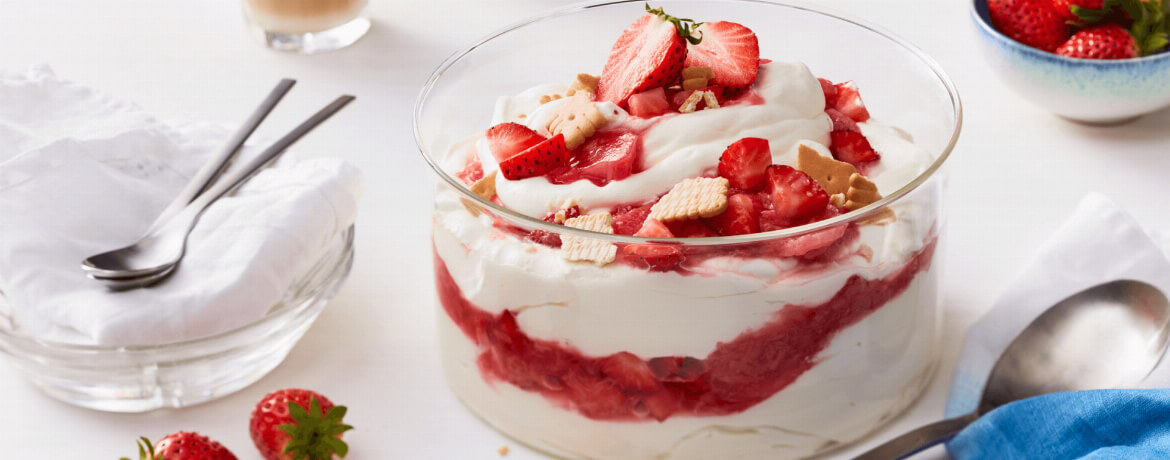 Schnell Einfach Quarkcreme Mit Erdbeeren Und Rhabarber Lidl Kochen