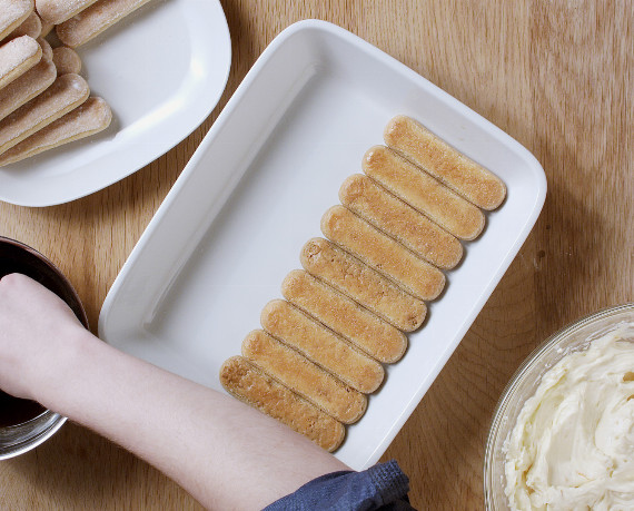 Dies ist Schritt Nr. 2 der Anleitung, wie man das Rezept Klassisches Tiramisu zubereitet.