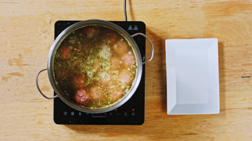 Dies ist Schritt Nr. 3 der Anleitung, wie man das Rezept Königsberger Klopse mit Salzkartoffeln zubereitet.