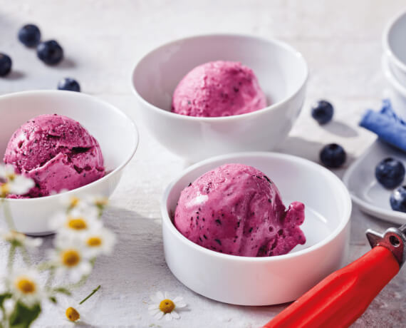 [Schnell &amp; einfach] Bananen-Kokos-Eis mit Heidelbeeren | LIDL Kochen